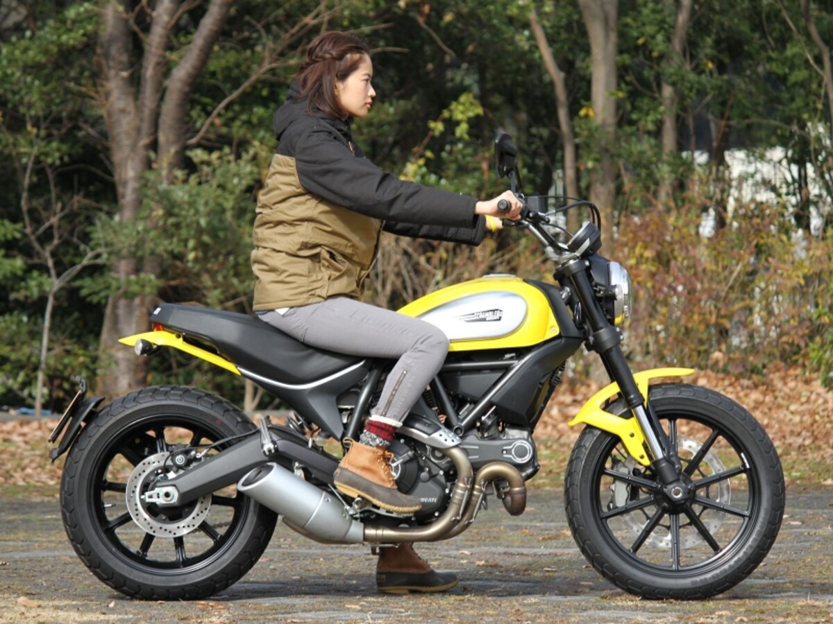 身長168cmのモデル 落合恭子さんによる足着き検証
