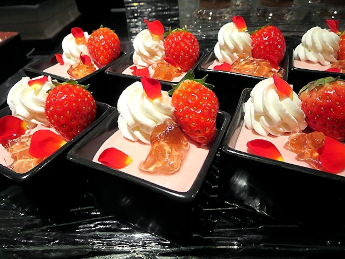 ザ・テラス ローズ風味のストロベリームース