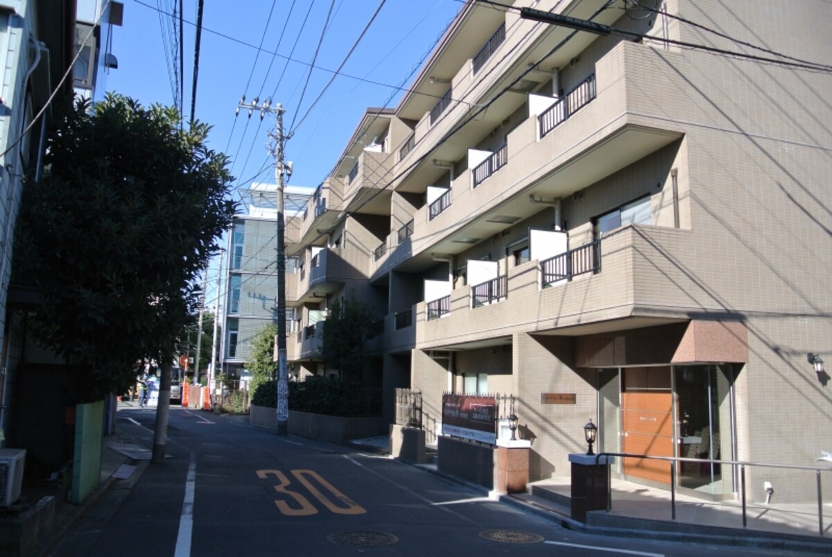 「かがやきの季・中野南台」