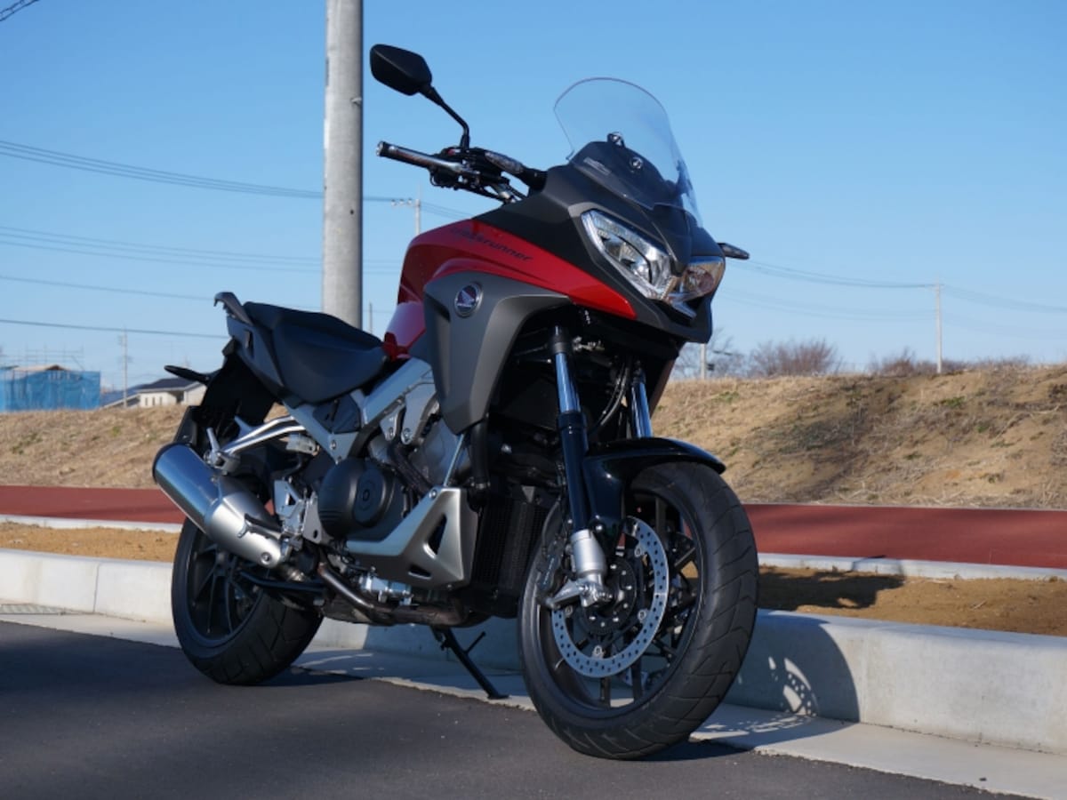 VFR800Xフロントビュー