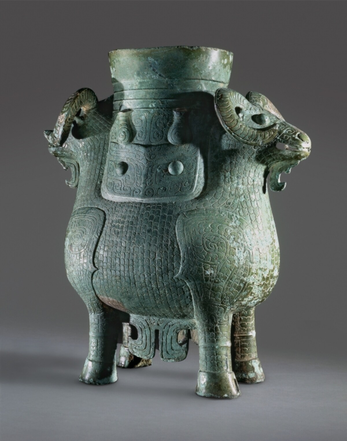 双羊尊　中国・おそらく湖南省　紀元前13～11世紀　英国・大英博物館蔵　?The Trustees of the British Museum. All rights reserved.