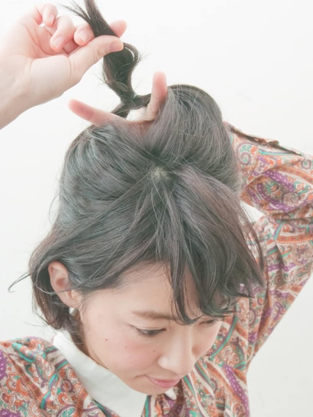 しっかり指を開くと毛を中に入れやすい