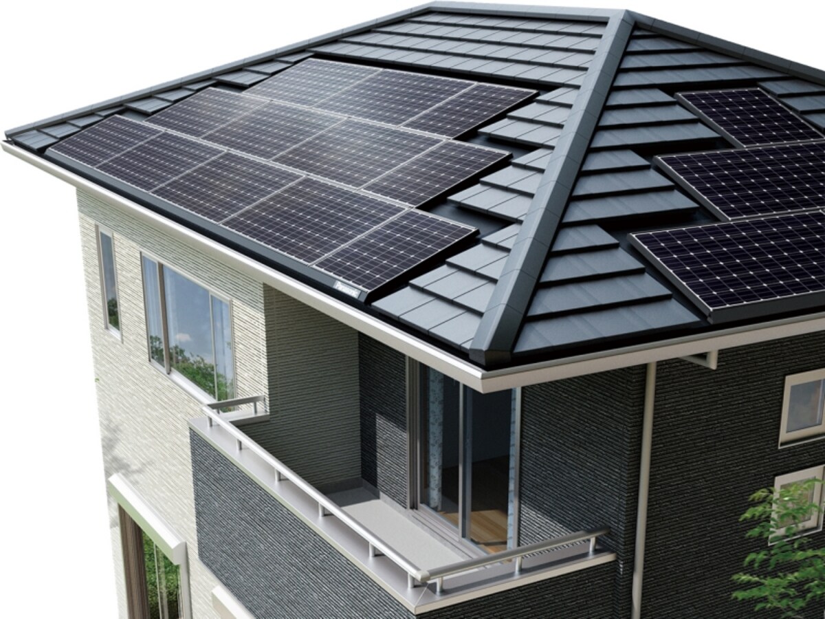 太陽光発電システムなど、エネルギーに関する機器は依頼先選びと同時に検討したい。[住宅用太陽光発電システム　HIT245α/HITハーフタイプN120α]