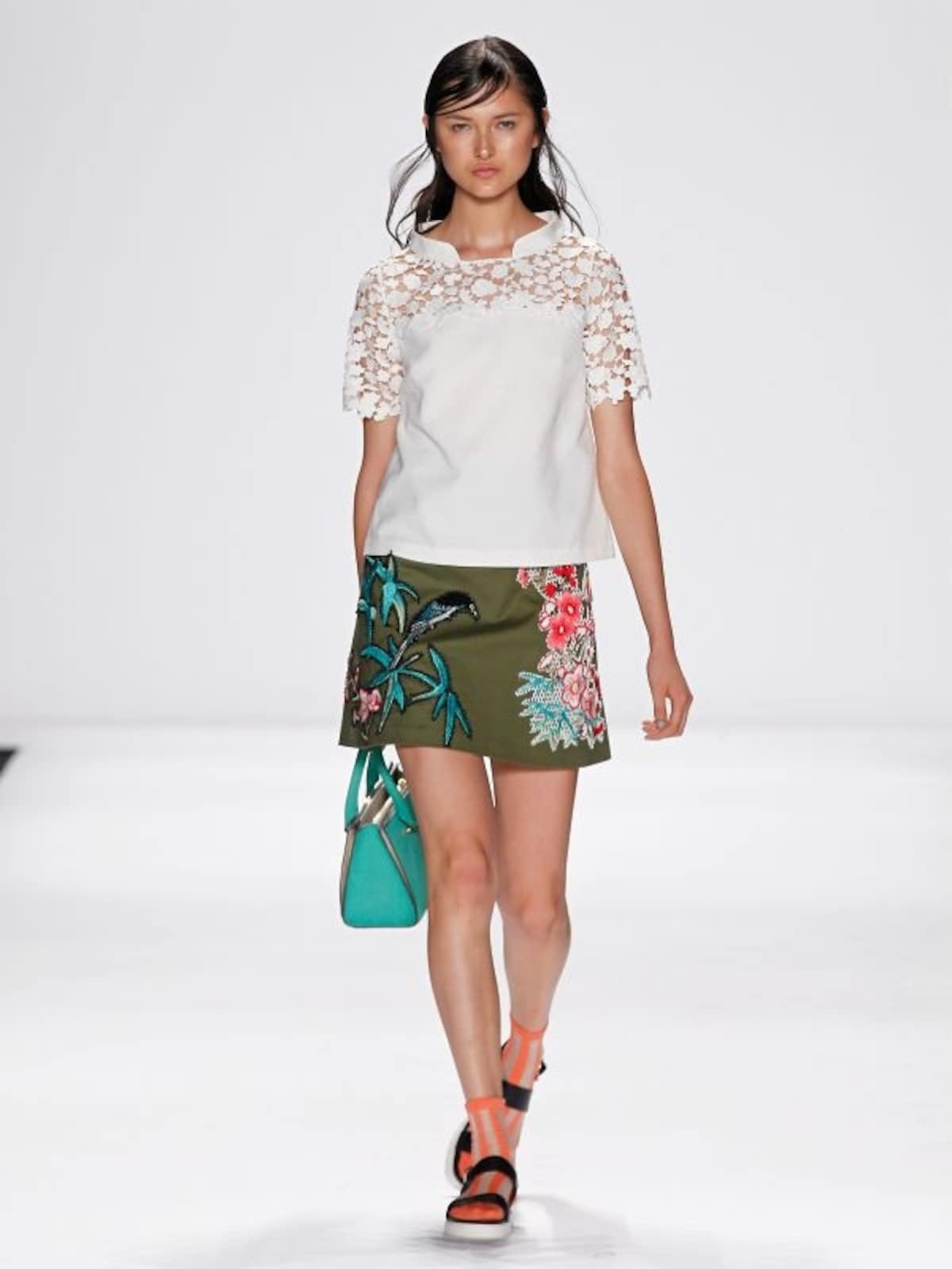 VIVIENNE TAM 