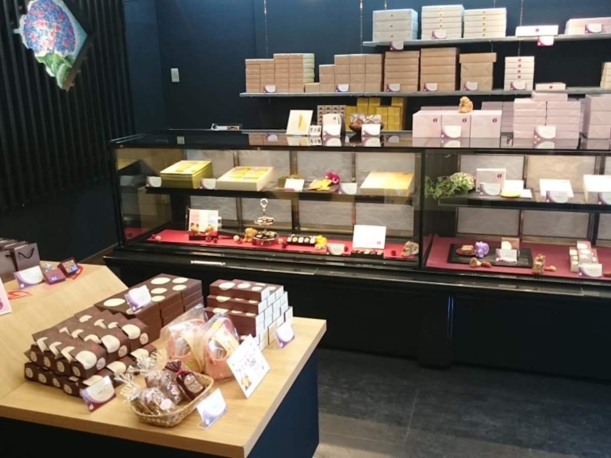 紅谷の店内