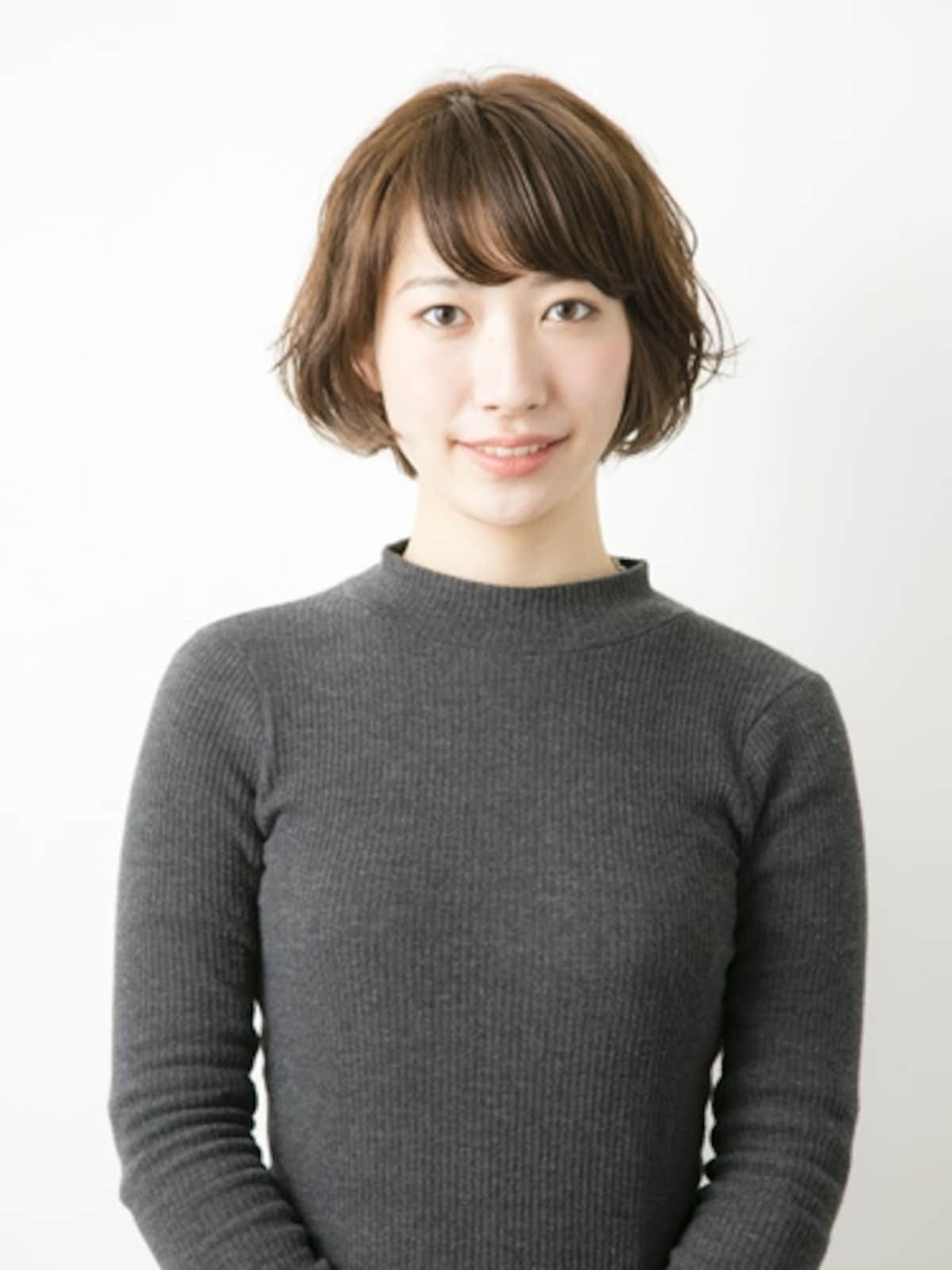 レイヤーが軽く入ったショートボブベース