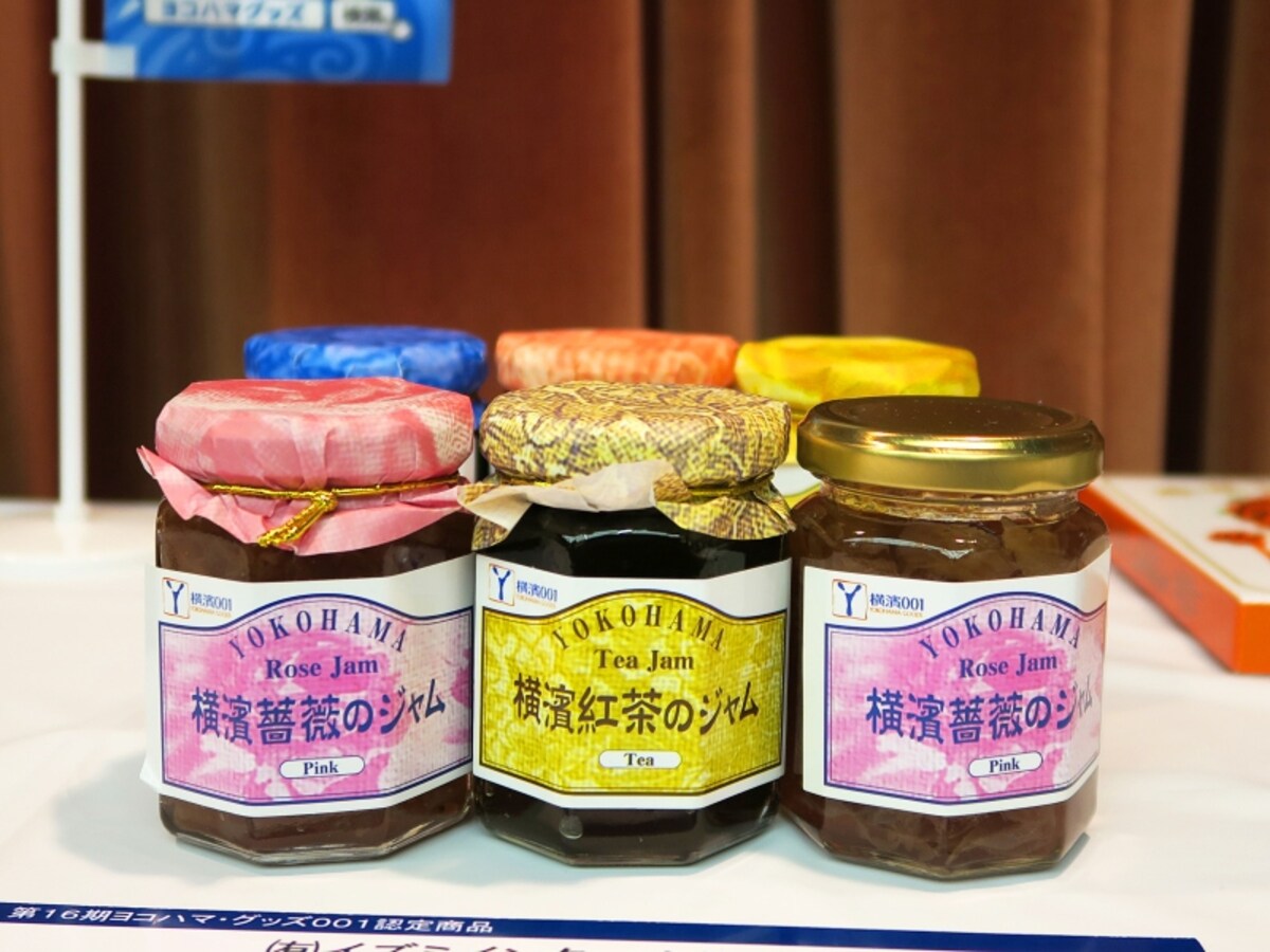 イズミインターナショナル「横濱ジャムシリーズ」（各140g、薔薇、紅茶各650円、ブルーベリー、無花果、柚子各750円）
