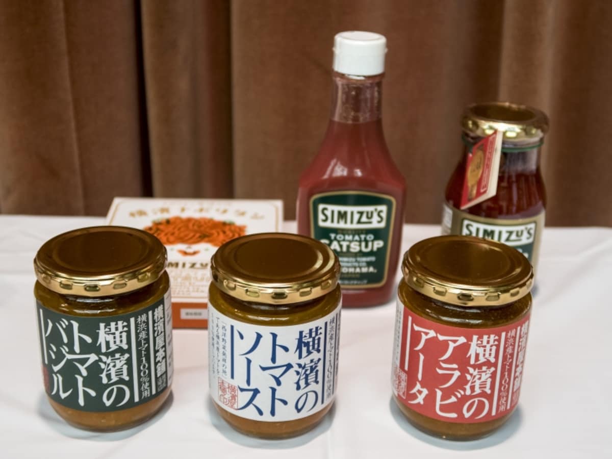 横濱屋本舗「横濱のトマトソースシリーズ（3種、220g、各500円）（2015年2月6日撮影）
