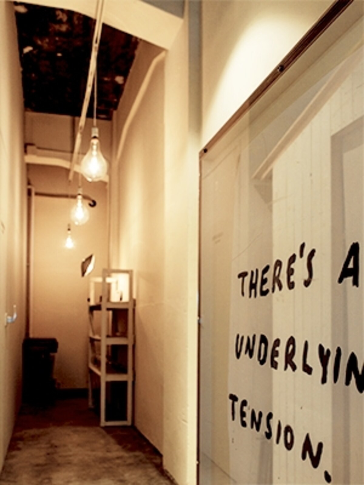 EXHIBITIONの余韻が漂う一角