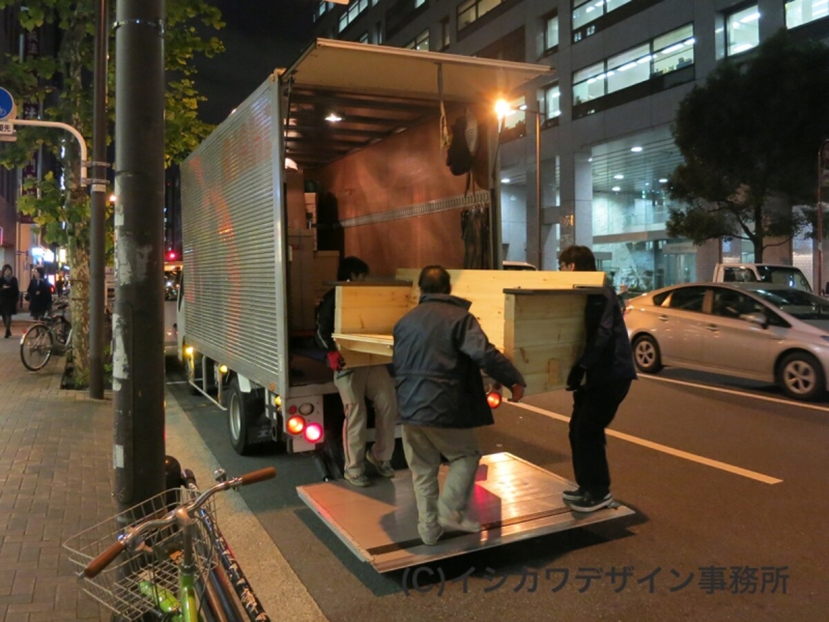 家具搬送の画像
