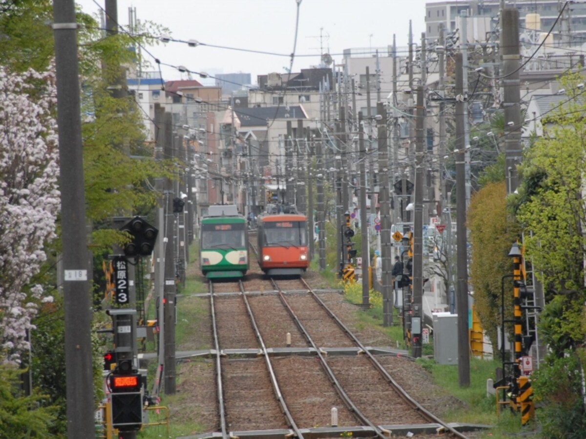 住宅地を走る世田谷線