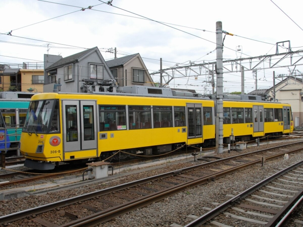 黄色い車両