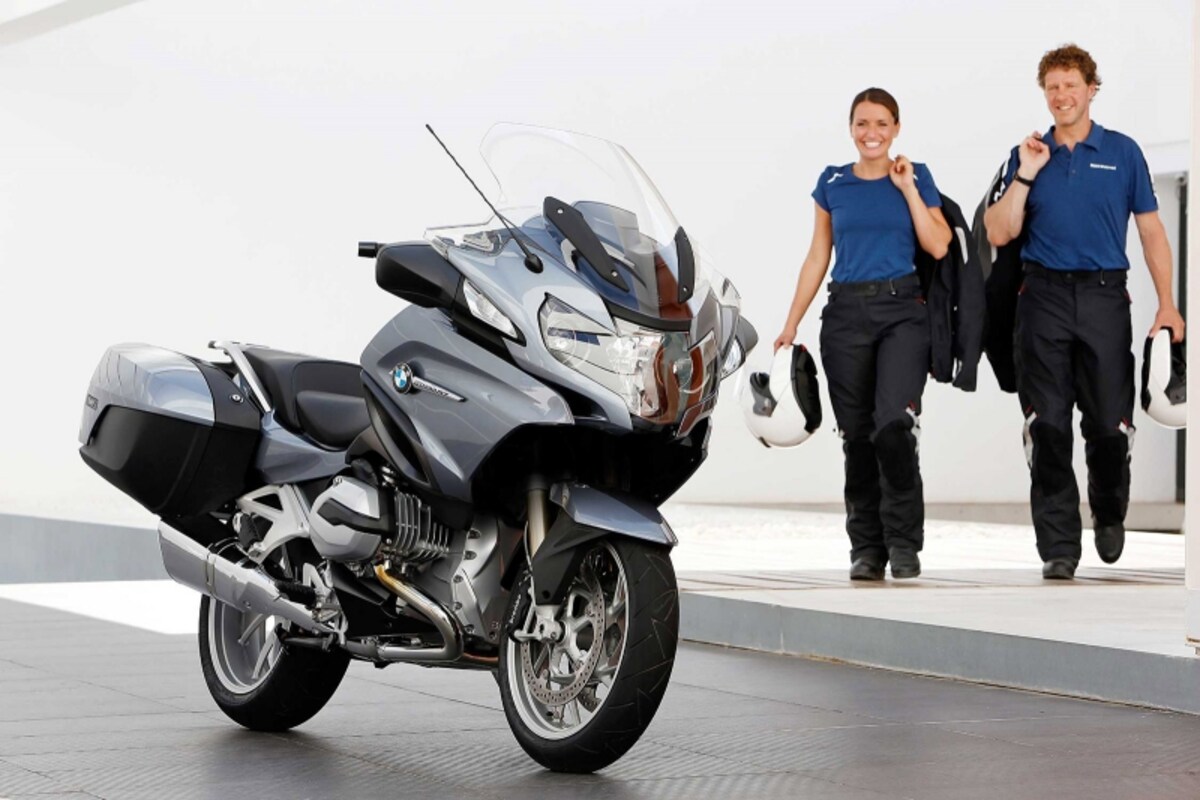 ベースとなる体格が異なれば、乗り方も同じというわけにはいかない（こちらはBMW Motorrad R 1200 RT）