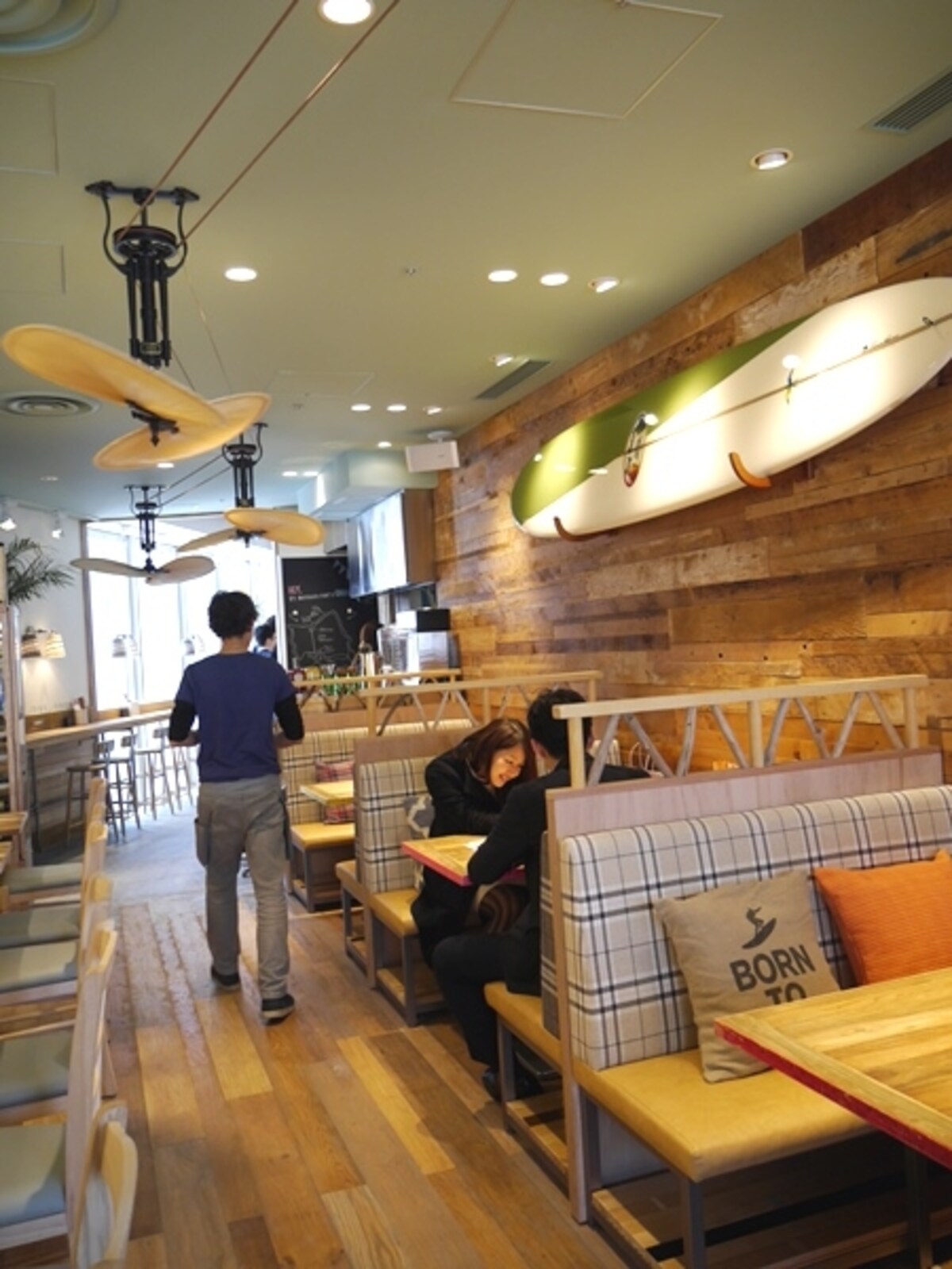 アロハテーブル店内