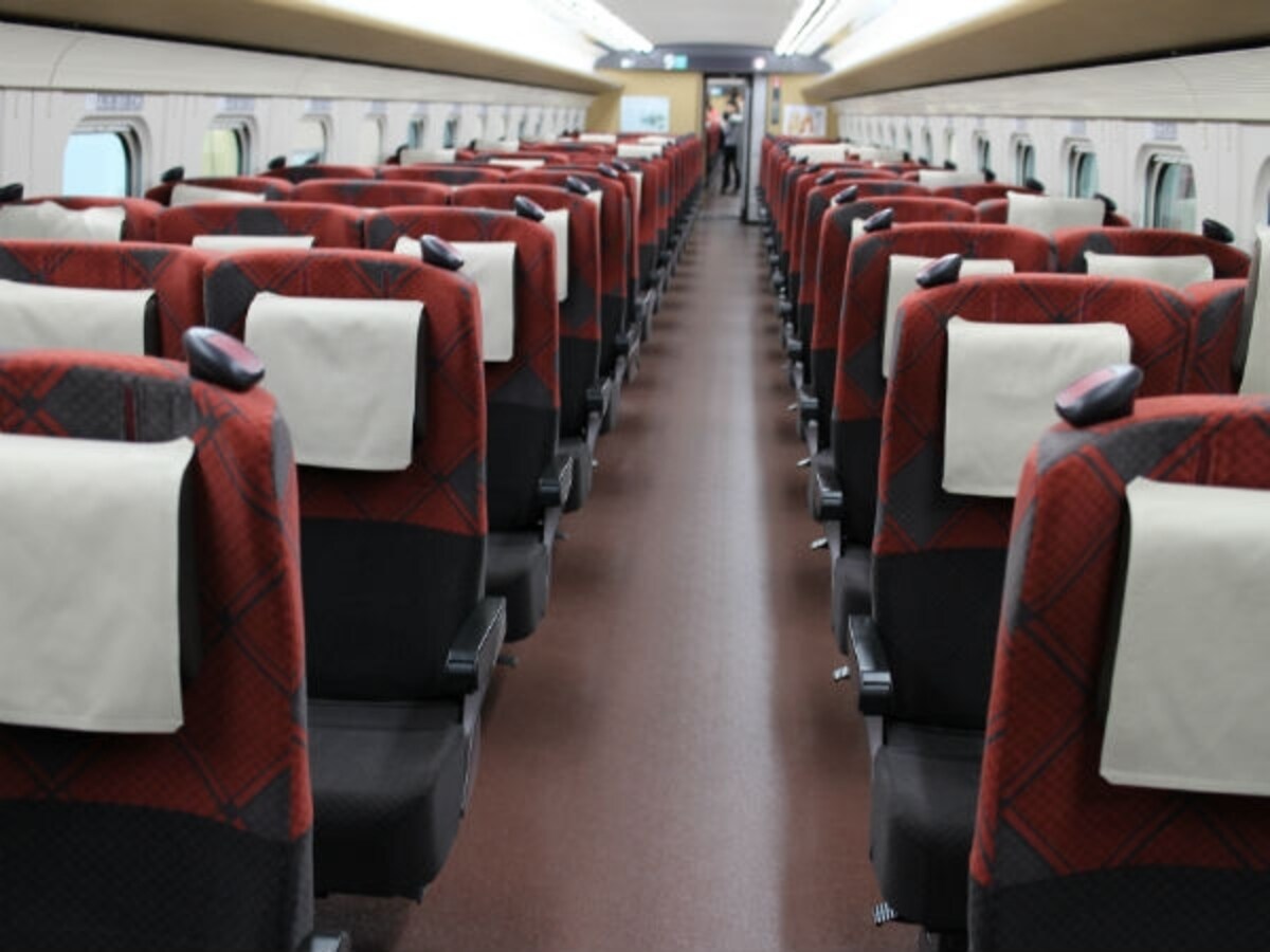 北陸新幹線W7系