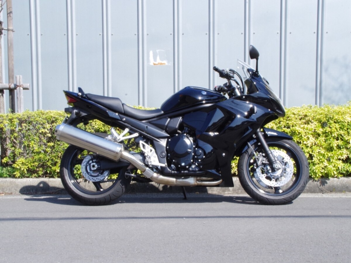 バンディット1250F　サイドビュー