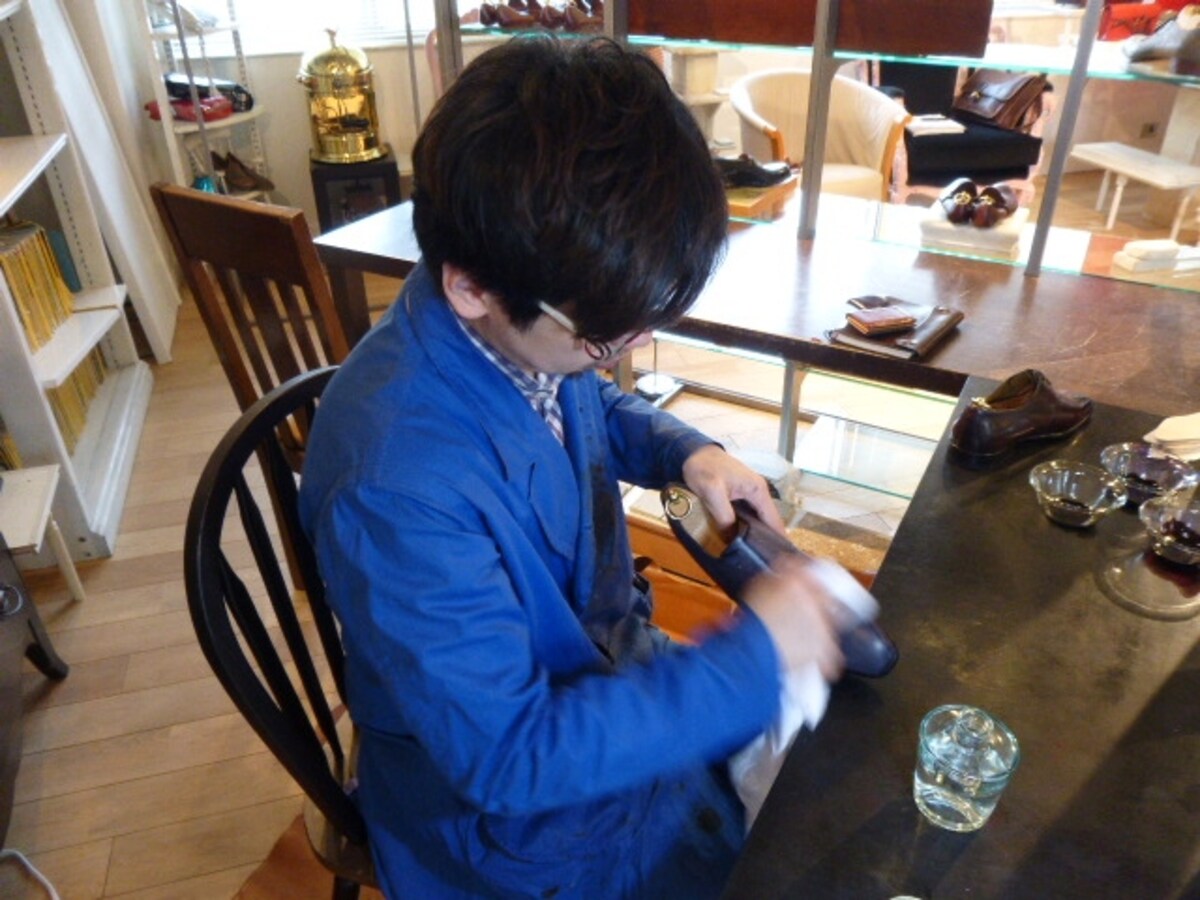 藤澤氏の作業風景
