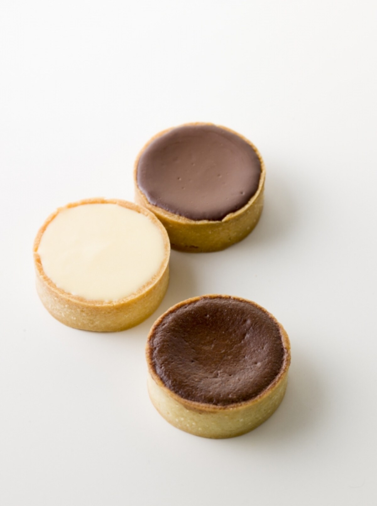 生チョコタルト　各232円（税抜）