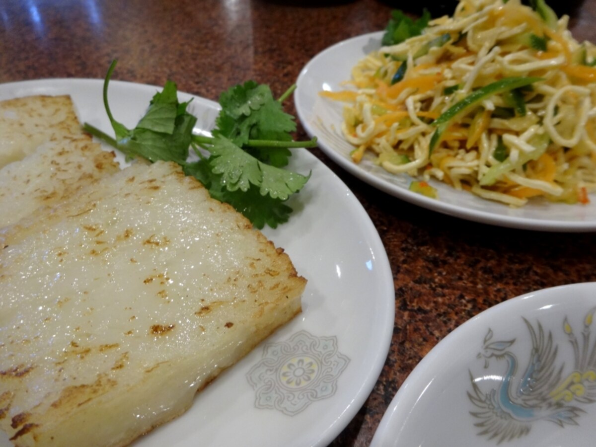 どちらも美味しく、ビールが進む。