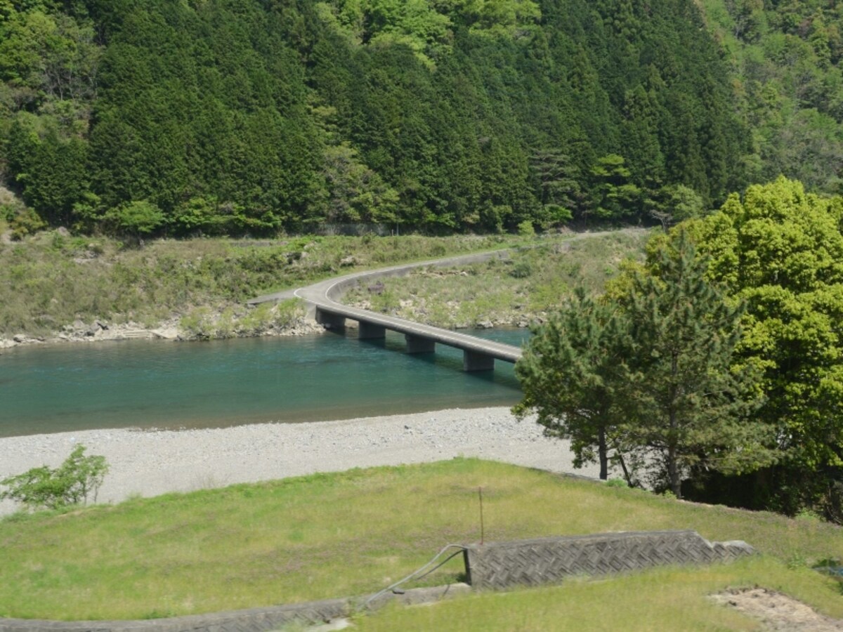 沈下橋