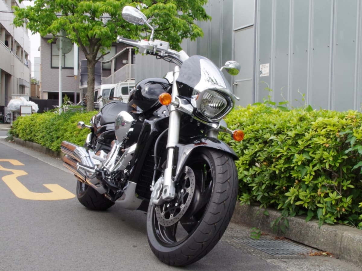 ブルバードM109R フロントビュー