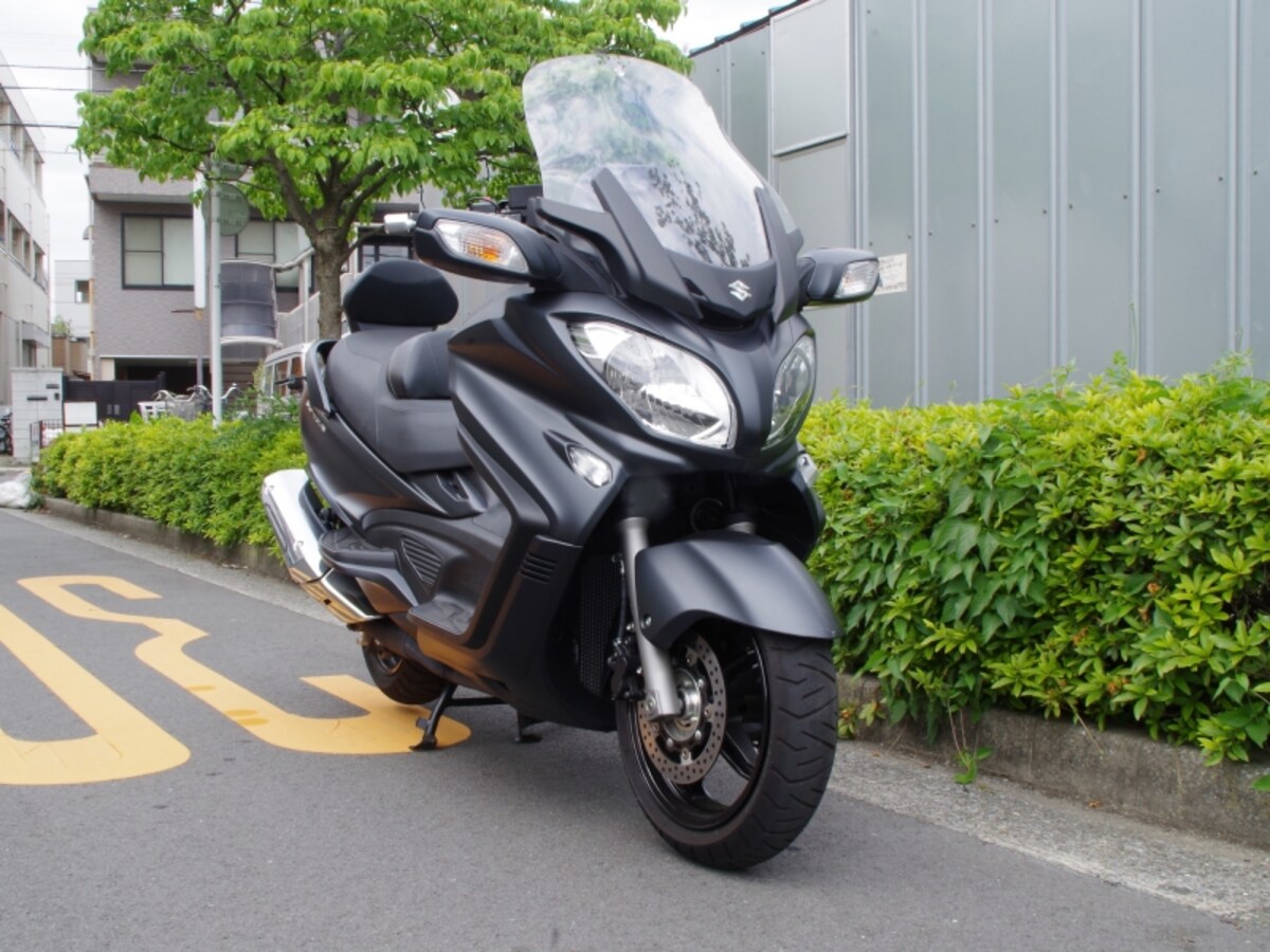 スカイウェイブ650LX　フロントビュー