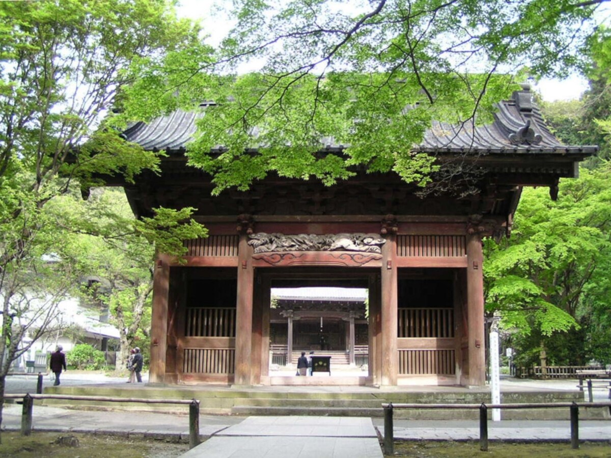 妙本寺の二天門