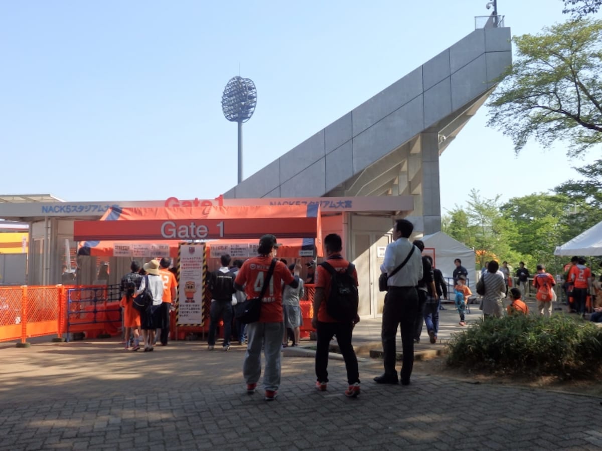 スタジアムに入るゲート1