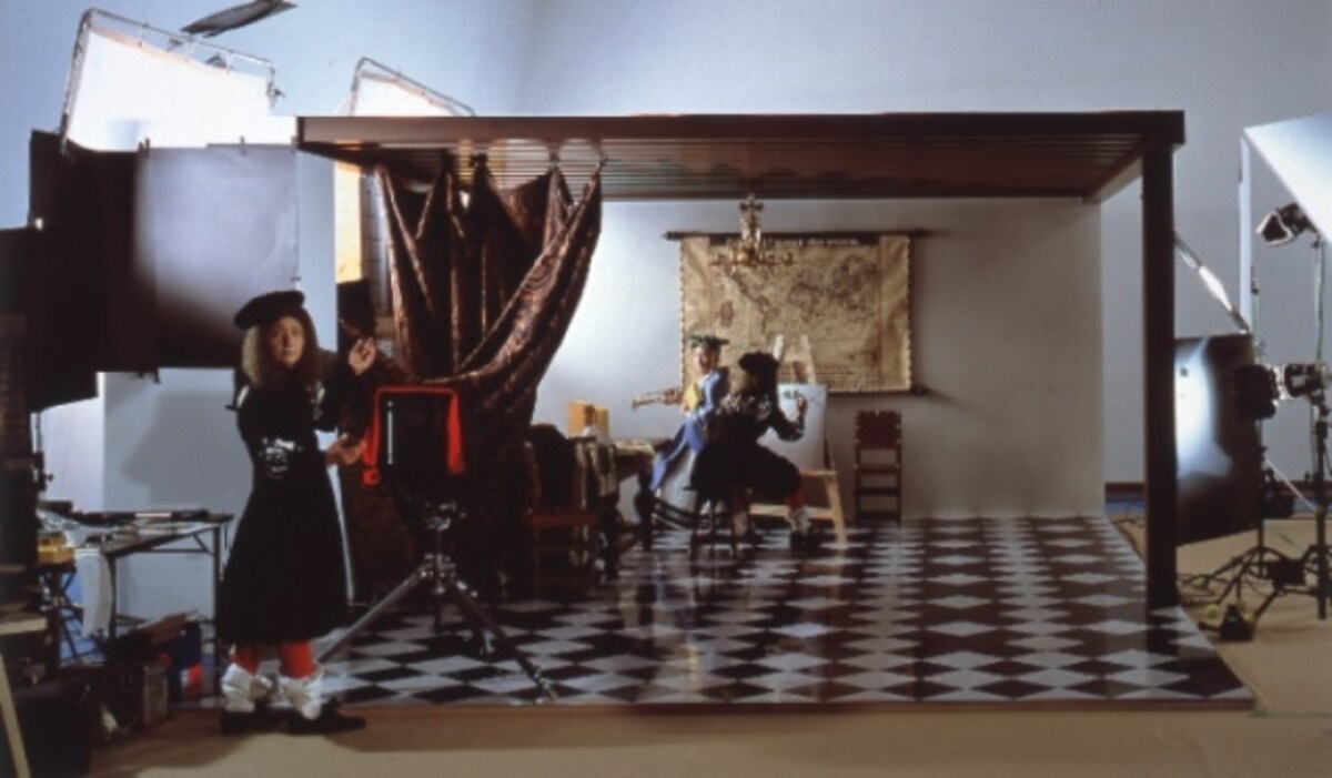 森村泰昌《フェルメール研究（3人の位置）》2005年、カラー写真、 44.5×76.0cm、国立国際美術館　　?Morimura Yasumasa