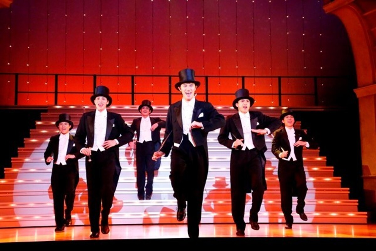 『宝塚BOYS』過去の公演より。写真提供：東宝演劇部