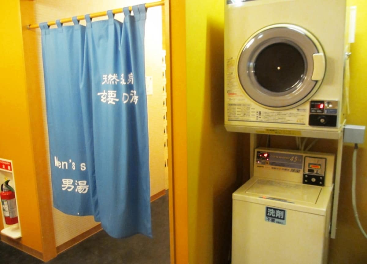 ホテル難民