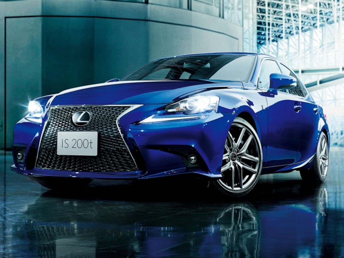 レクサスIS200t“F SPORT”（オプション装着車）