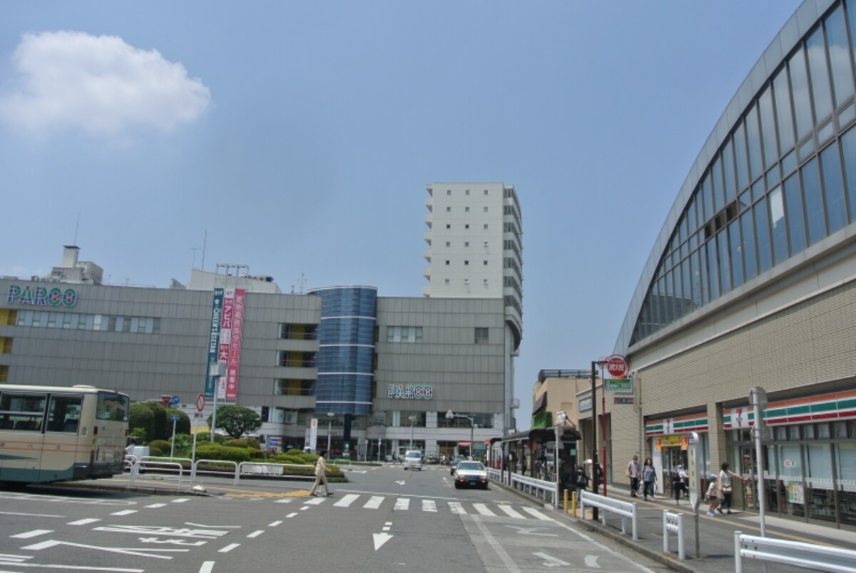 ひばりが丘の駅前