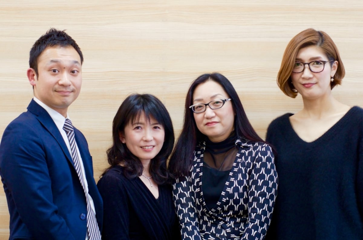 左から三瓶明彦さん、森川さゆりさん、冨田いずみさん、遠藤佳奈子さん。
