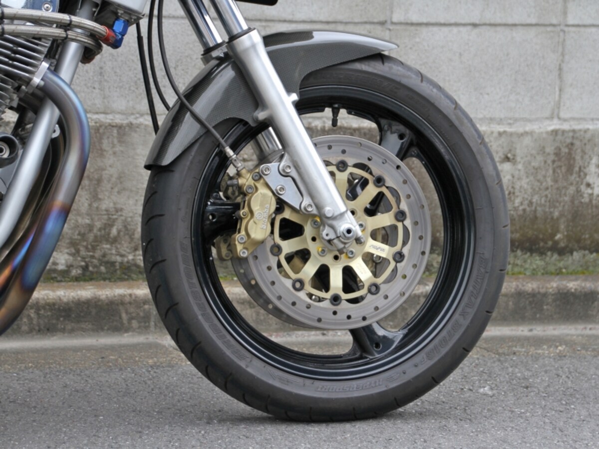 GSX1100Sカタナ　フロントタイヤ