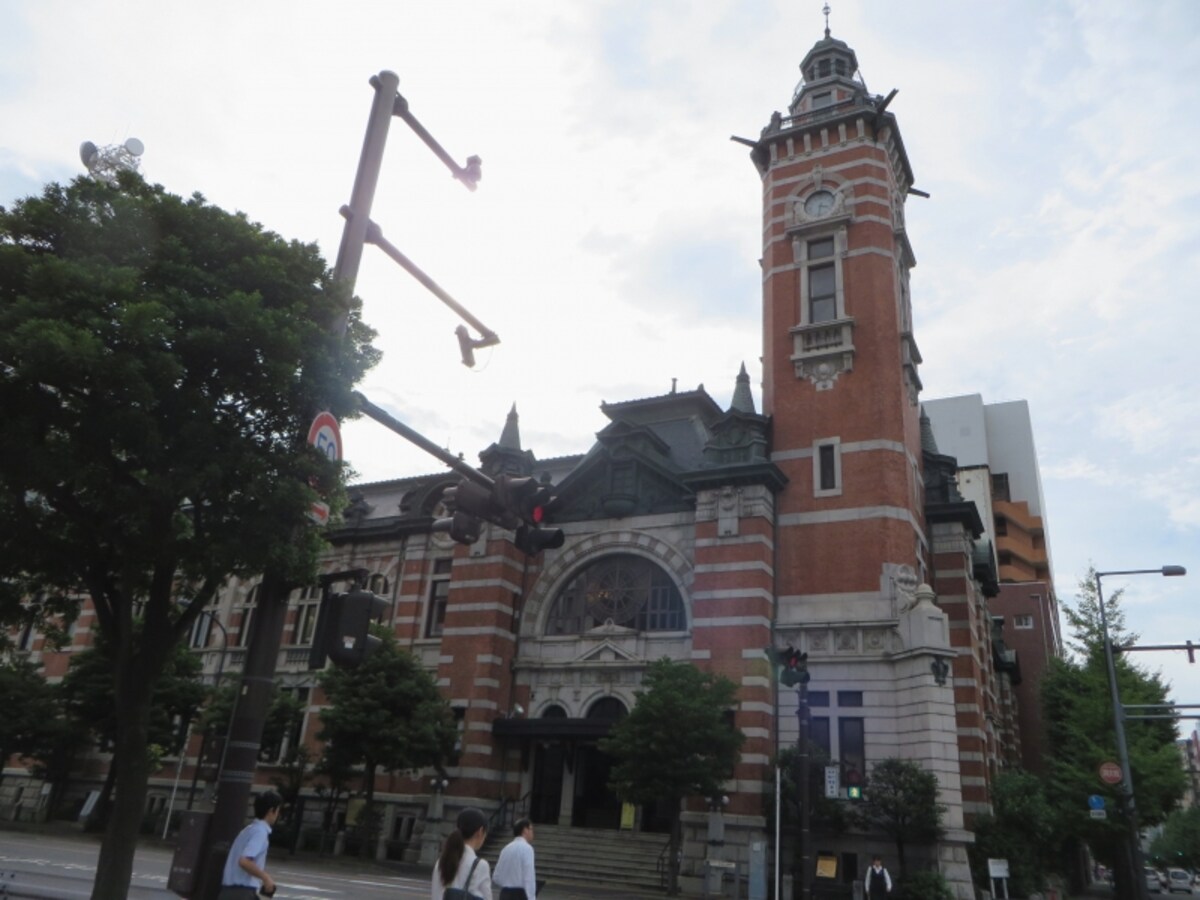 開港記念会館