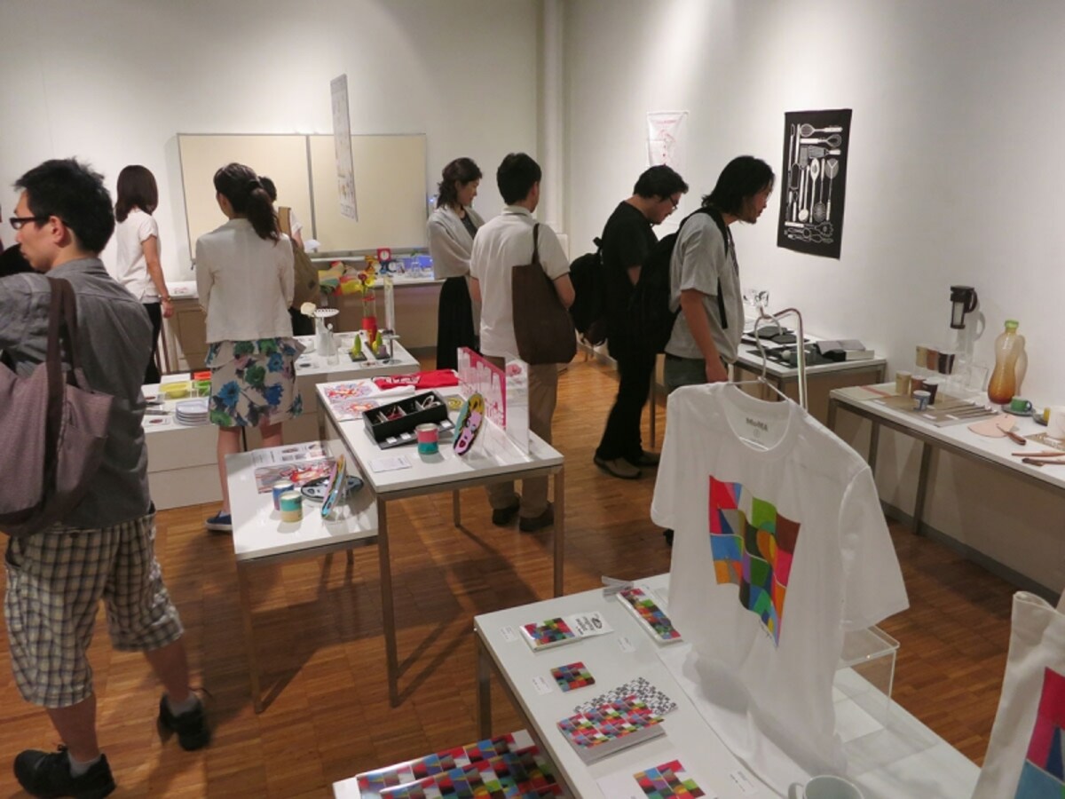 ステージにディスプレイされた商品の画像　●クリックすると拡大します。