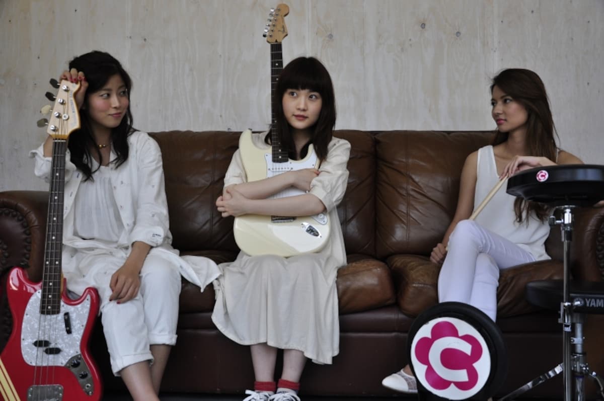 noe-marika-airi