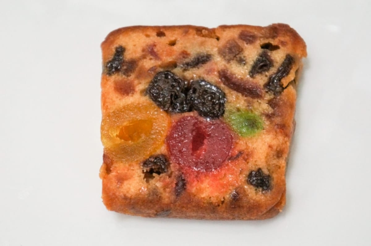 ケーク オ フリュイ　２９０円