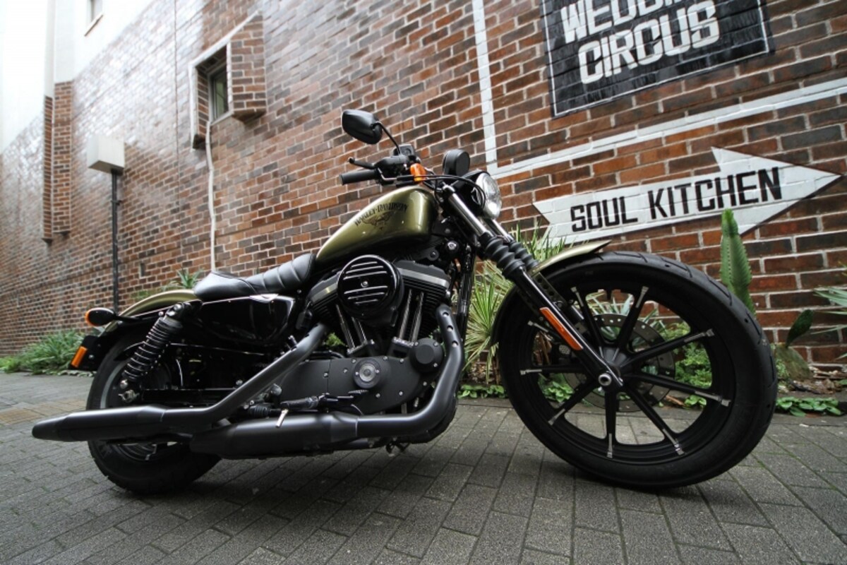 ハーレーダビッドソン スポーツスター XL883N アイアン（2016）