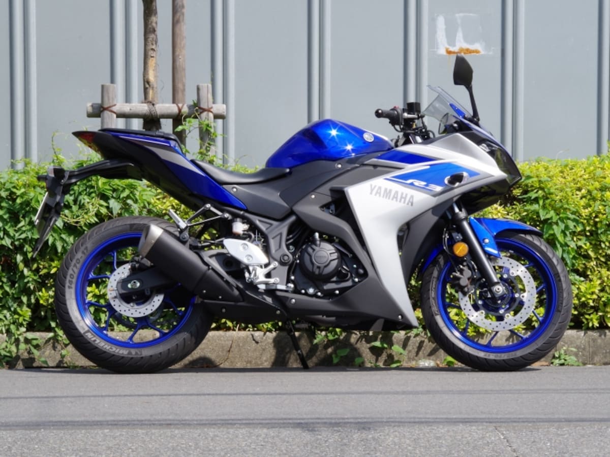 YZF-R3サイドビュー