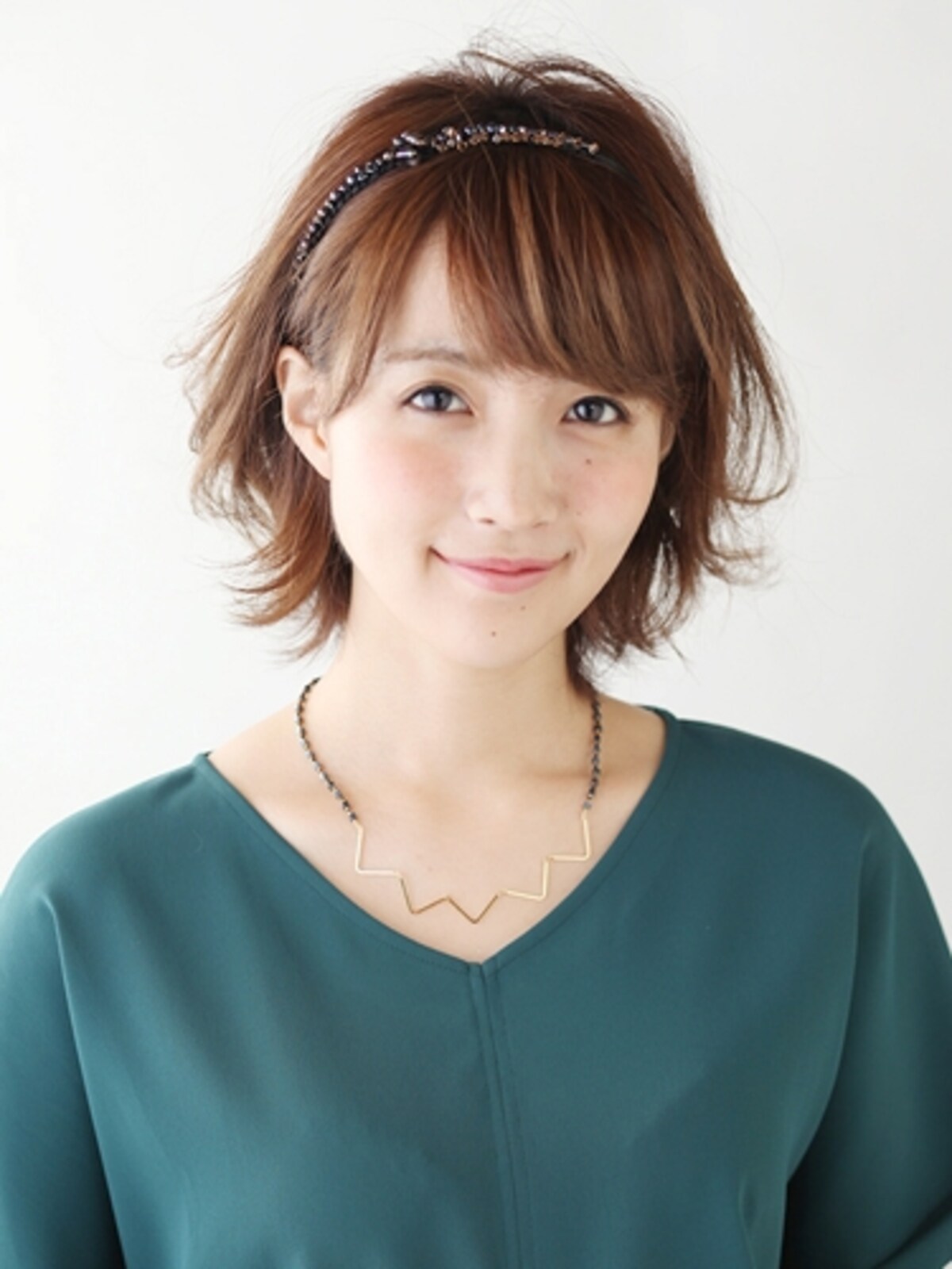 ひし形ショートヘアで簡単かわいいパーティアレンジ