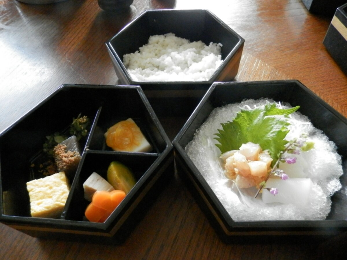 アジフライ定食のお重