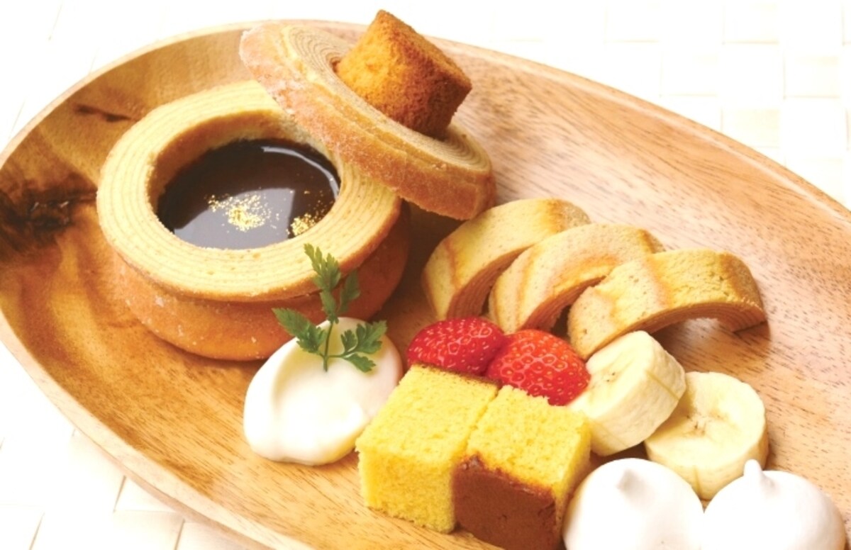 文明堂バームクーヘンのチョコレートフォンデュ　1380円（税込）