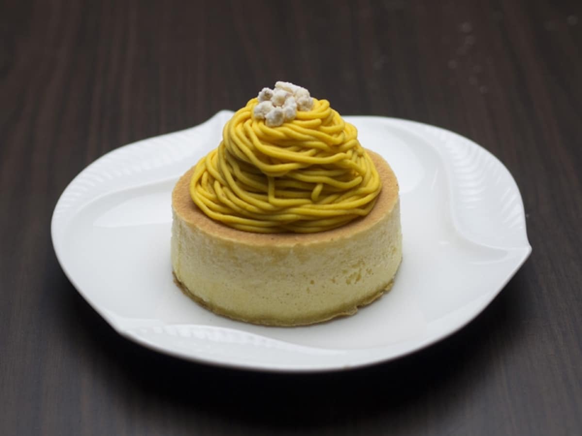 南瓜のパンケーキ(900円税込)……岩手県産カボチャを使ったモンブラン仕立てのパンケーキは、秋から冬にかけての人気メニュー(画像提供:雪ノ下)