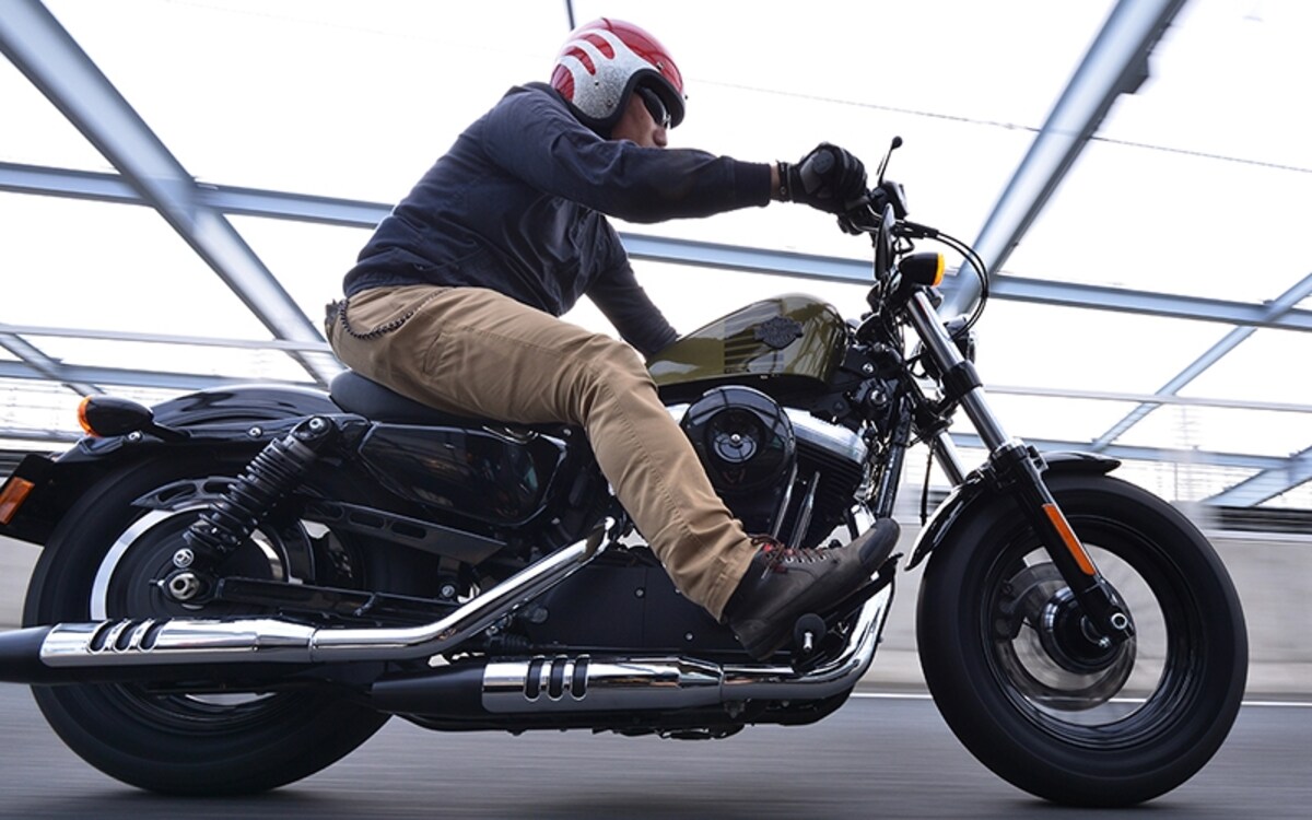 バイクを支える重要な部位、それが前後サスペンション。最新ハーレー・スポーツスターは新型仕様にグレードアップした