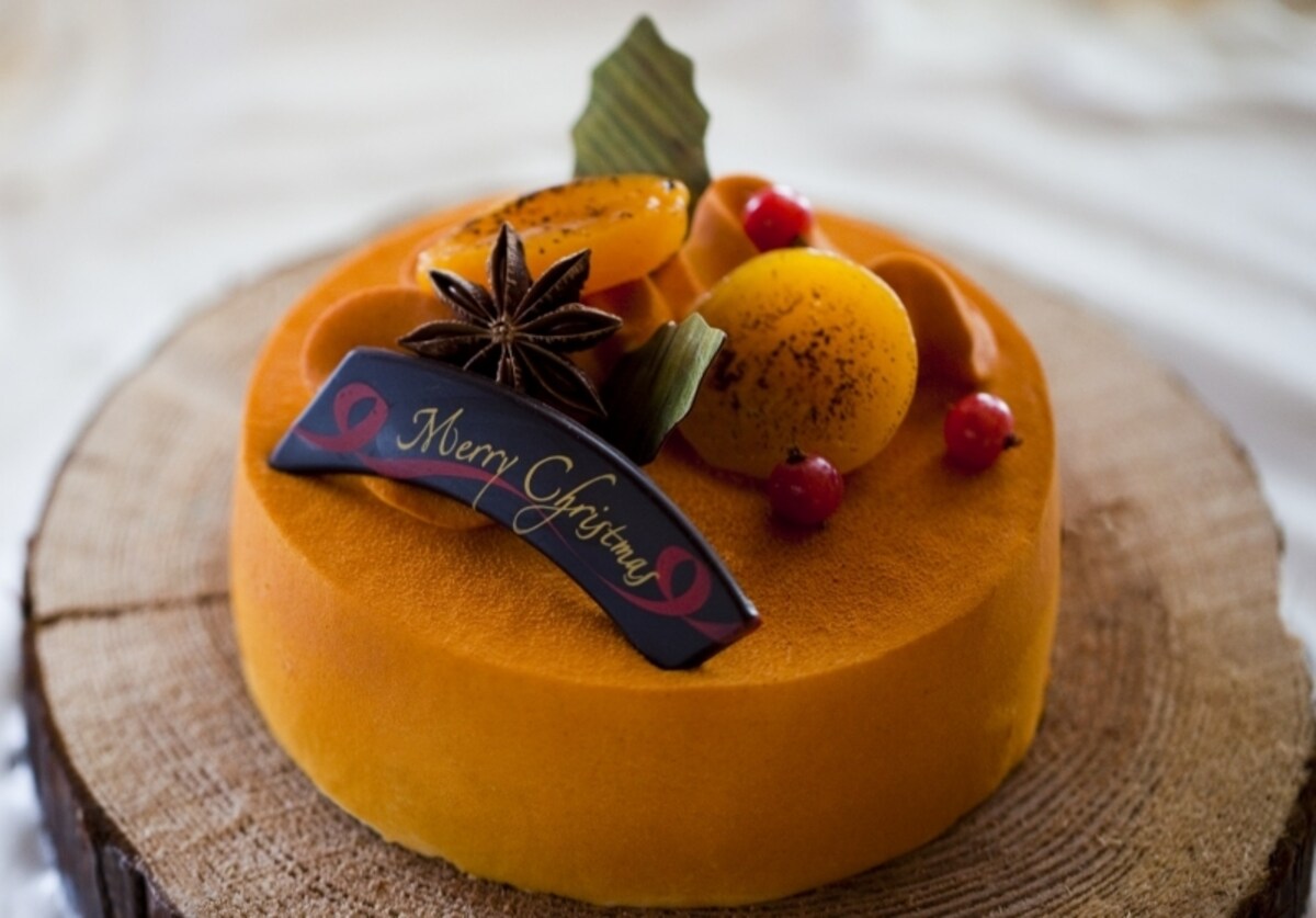 新作：アプリコット ヘーゼルナッツケーキ 4,000円