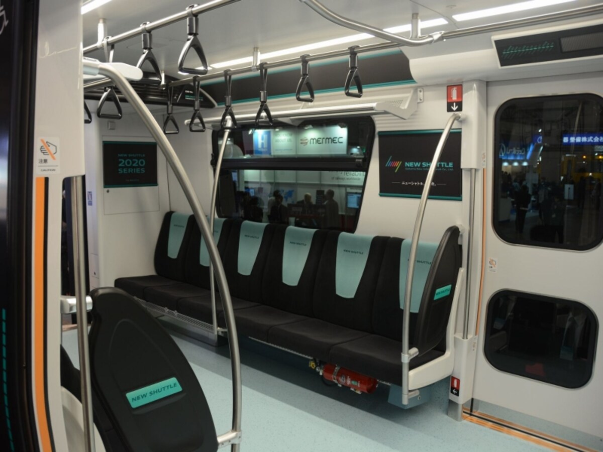 2020系の車内