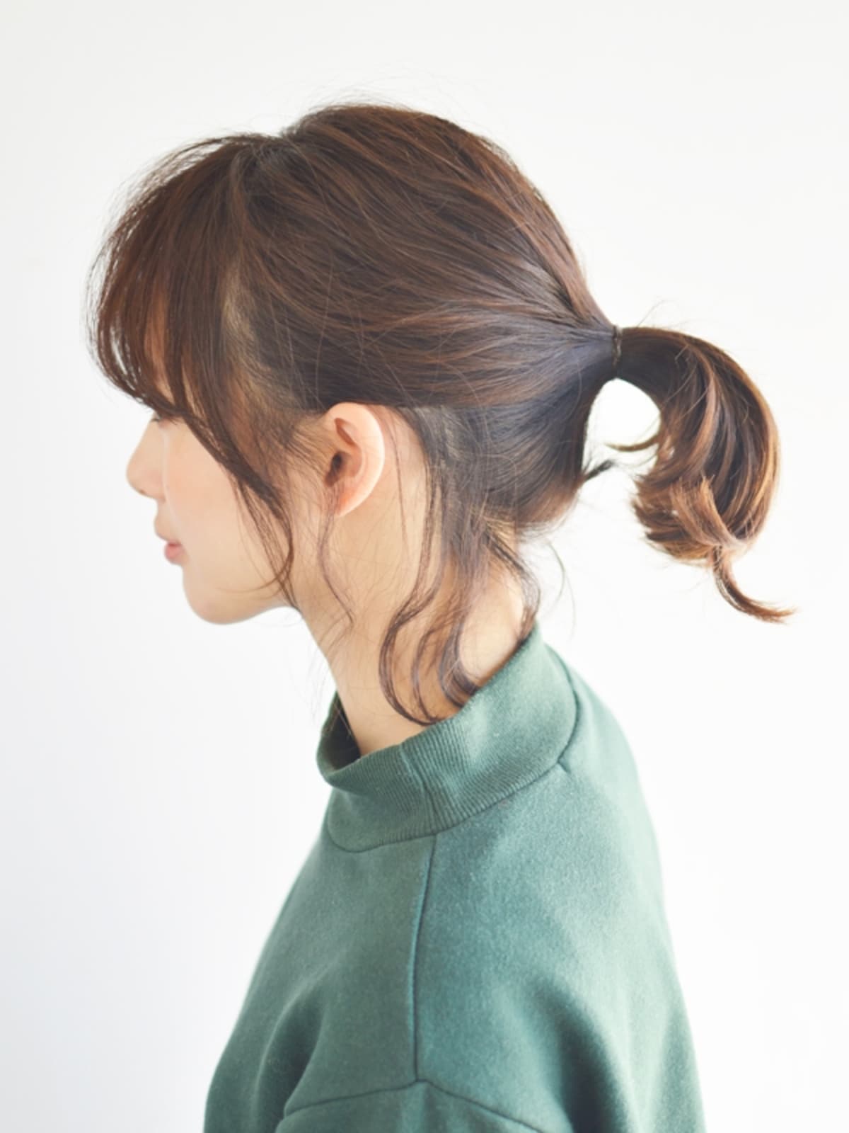 ゴムでひとつに結ぶ【ボブで簡単ひとつ結び】