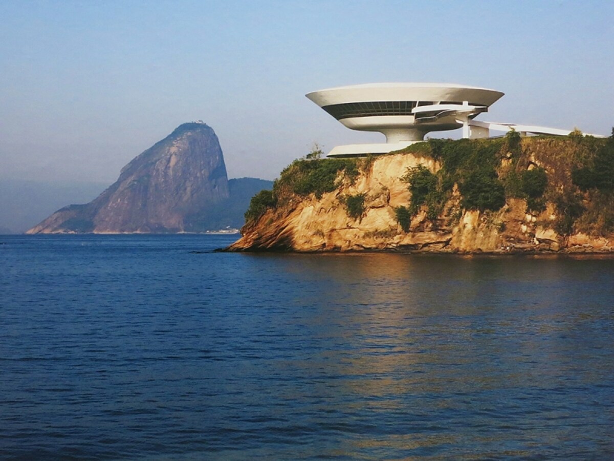 ニテロイ現代美術館/Niteroi Contemporary Art Museum の画像3 